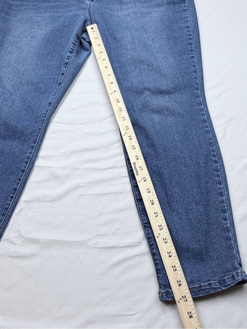 d. jeans Women's Medium Blue Skinny Jeans - Picture 5 of 8